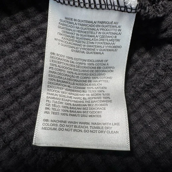 North Face Women's Chabot Black Crop Waffle Mock Neck L/S Sweater Size M - Picture 4 of 6